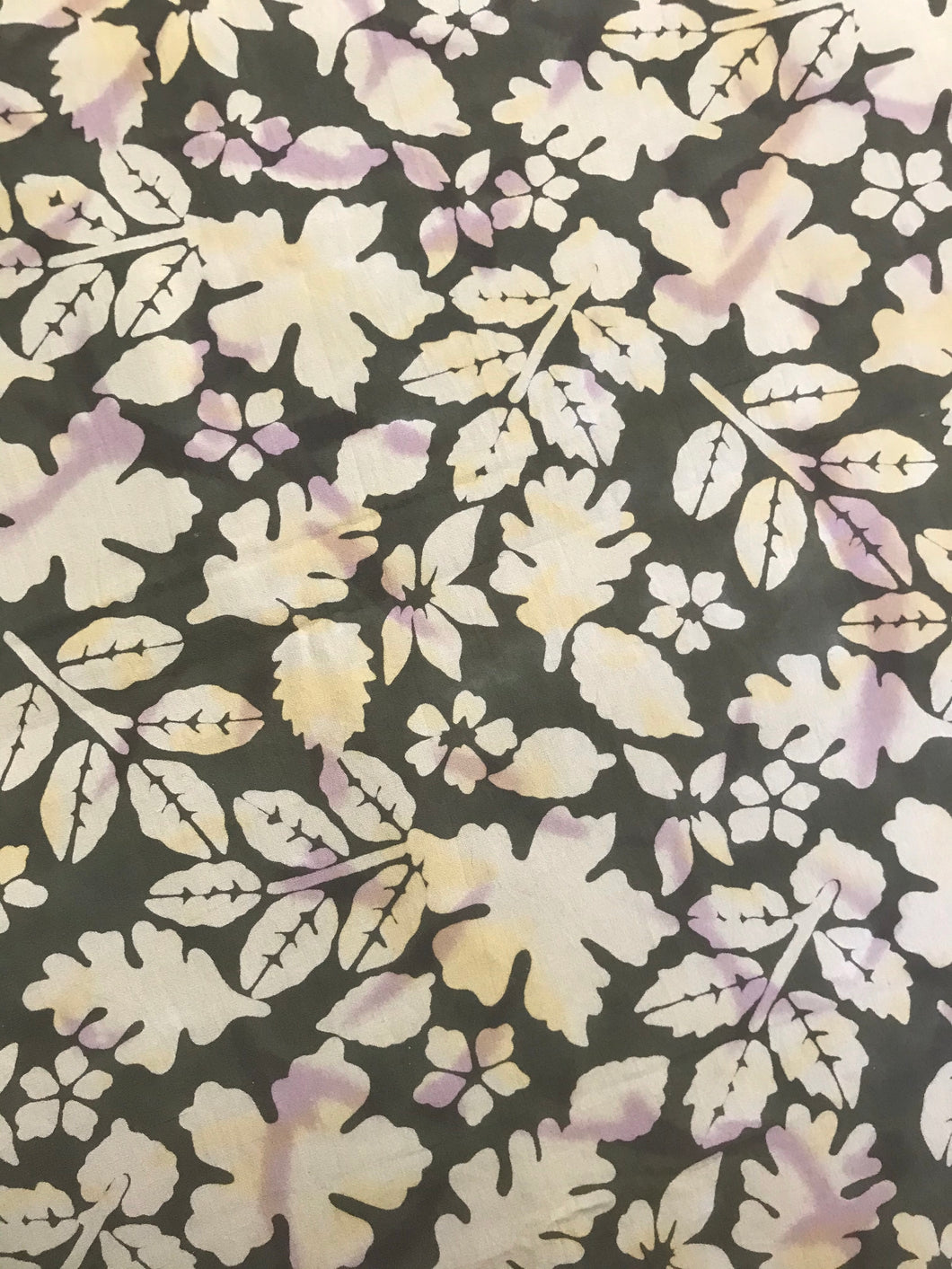 Cotton Batik Fabric: Leaves